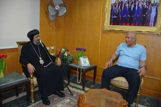 أسقف الوادي الجديد والواحات يهنيء...