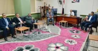 وكيل تعليم الوادى الجديد يناقش...