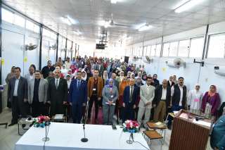 جامعة الوادي الجديد تعقد المؤتمر...