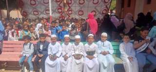 تكريم حفظة القرآن الكريم والمتفوقين...