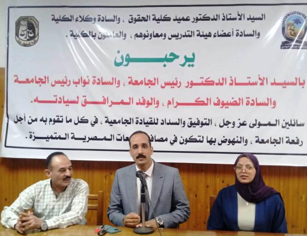 جانب من الندوة