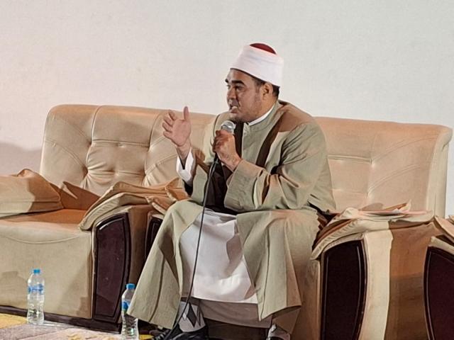 جانب من الندوة