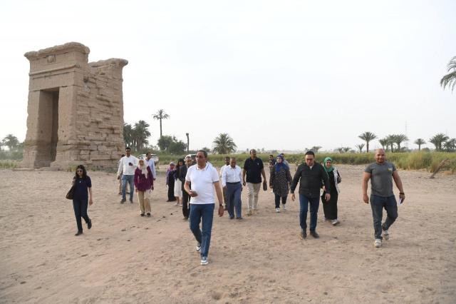 جولة محافظ قنا ومسؤولو الأمم المتحدة