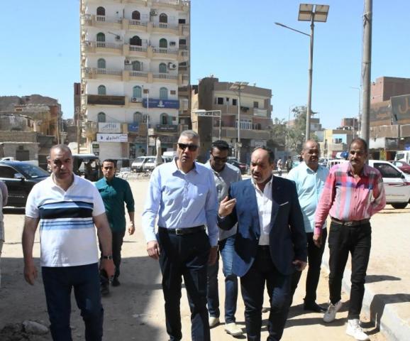 جولة محافظ أسوان