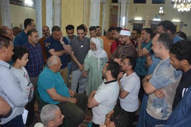 لقاء محافظ الوادي الجديد مع الأهالي