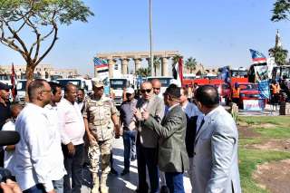 بالصور.. محافظ الأقصر يتفقد جاهزية...