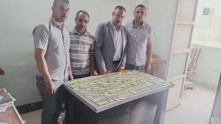 ضبط 1000 بطاقة تموينية بحوزة...