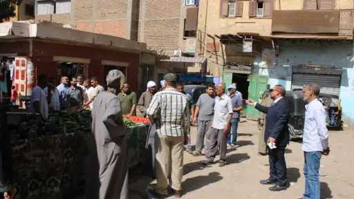 ‏رئيس مركز أرمنت يتفقد شارع...