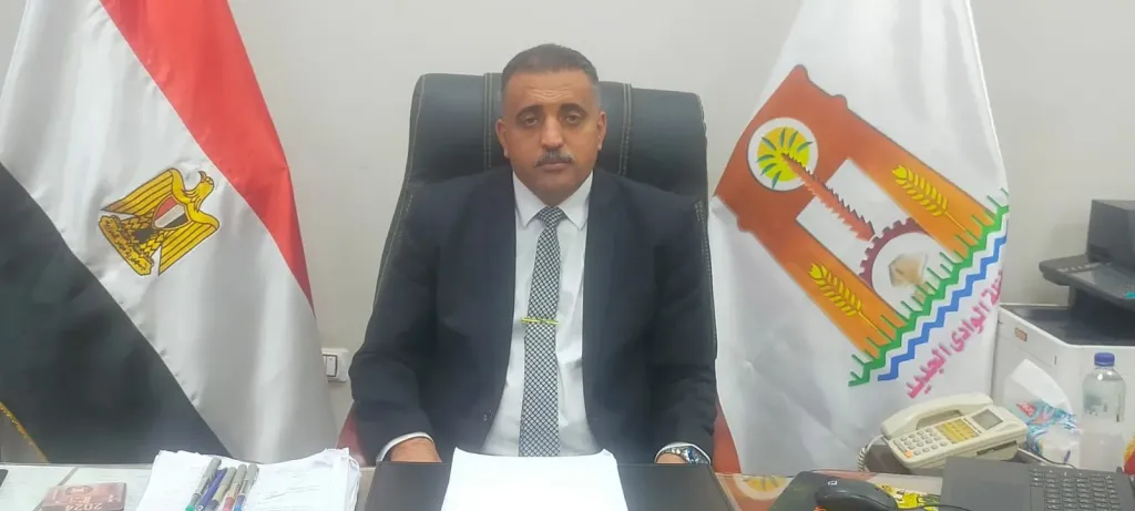 جهاد المتولي، رئيس مركز ومدينة الخارجة،