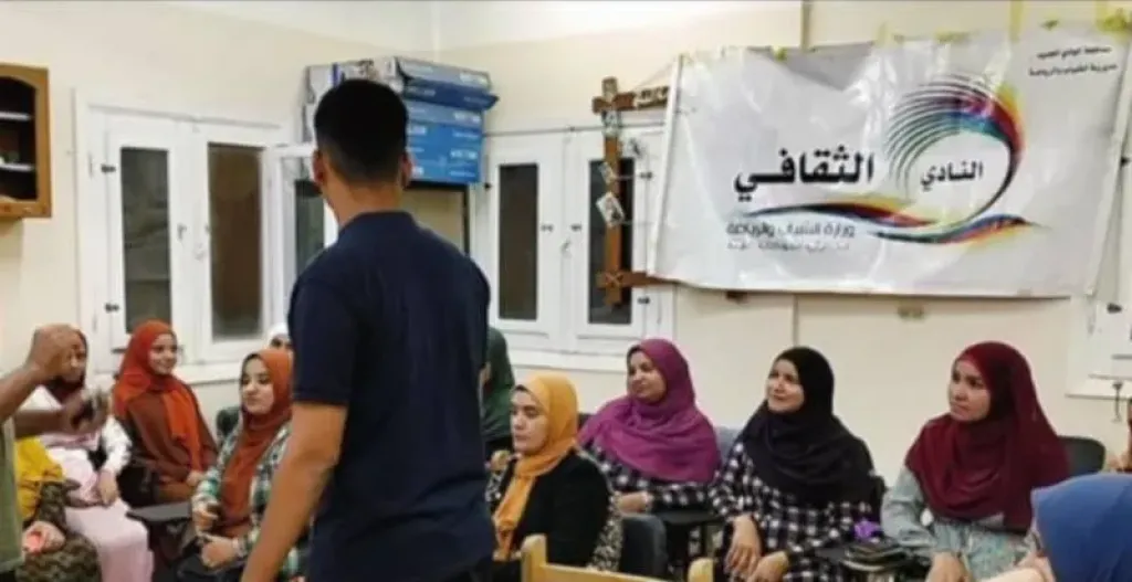 جانب من الندوة