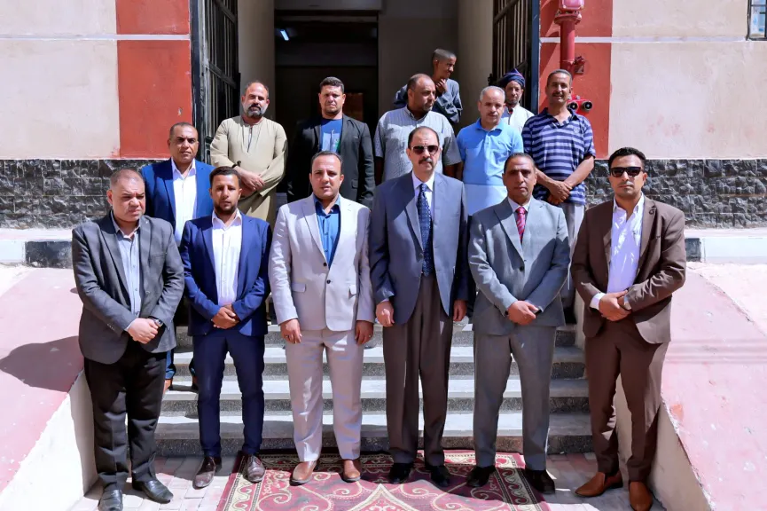 محافظ سوهاج يتفقد مجمع الصناعات الحرفية
