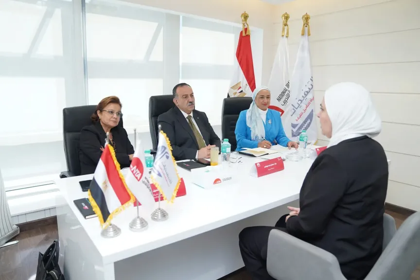 محافظ أسيوط يشارك في لجان تقييم المتقدمات