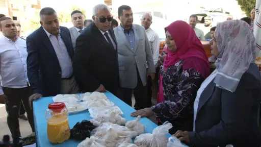 بالصور.. الزملوط يفتتح  أسواق...