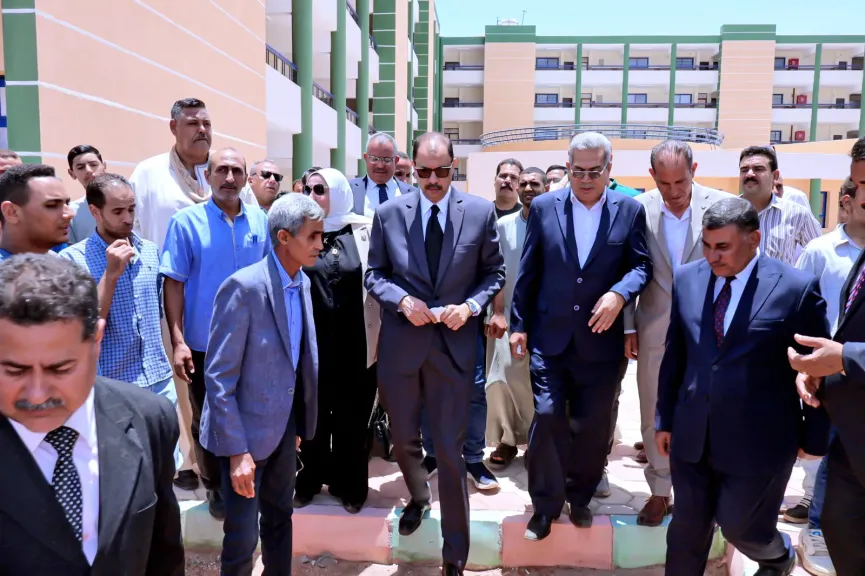 محافظ سوهاج يتفقد المدرسة المصرية اليابانية