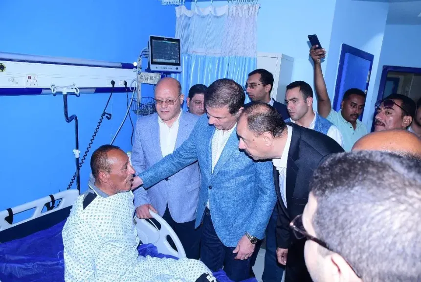 وزير الزراعة ومحافظ سوهاج يزوران مسئول حماية الأراضي المعتدي عليه