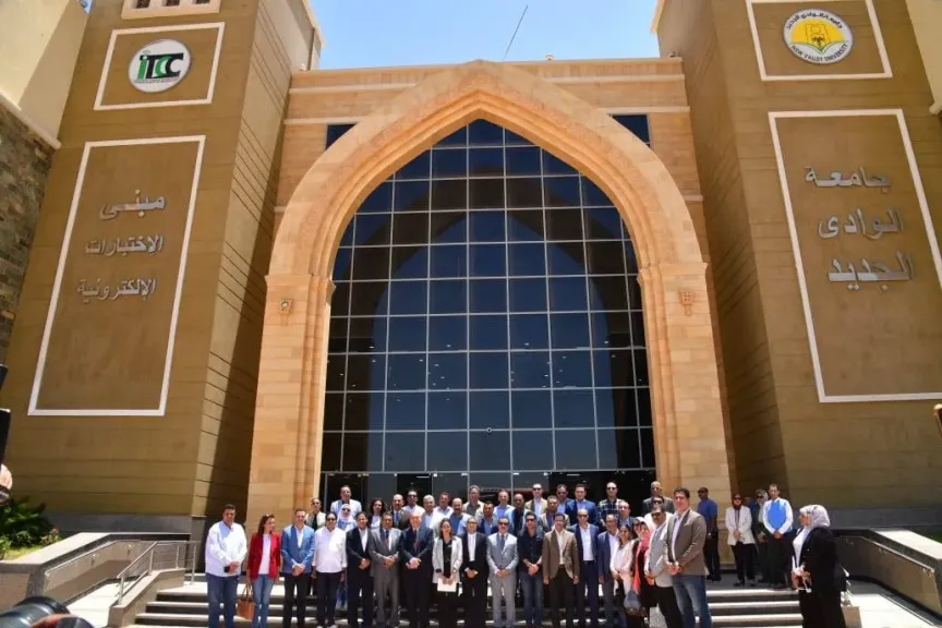 ”نواب المحافظين ” يتفقدون منشآت جامعة الوادى الجديد