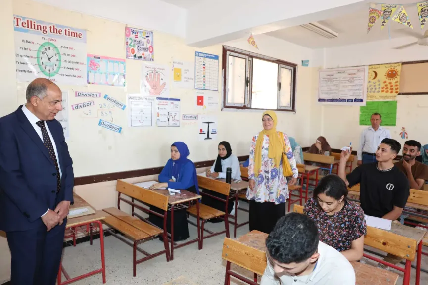 محافظ المنيا يتفقد امتحانات الثانوية العامة