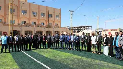محافظ أسوان ومدير صندوق مكافحة...