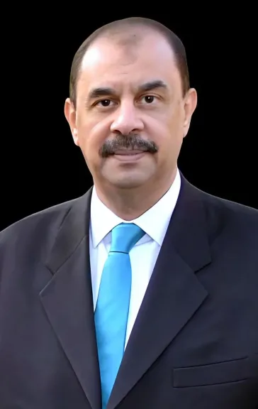 اللواء دكتور عبدالفتاح سراج، محافظ سوهاج