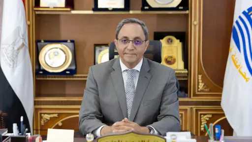 محافظ قنا يشهد افتتاح معرض...