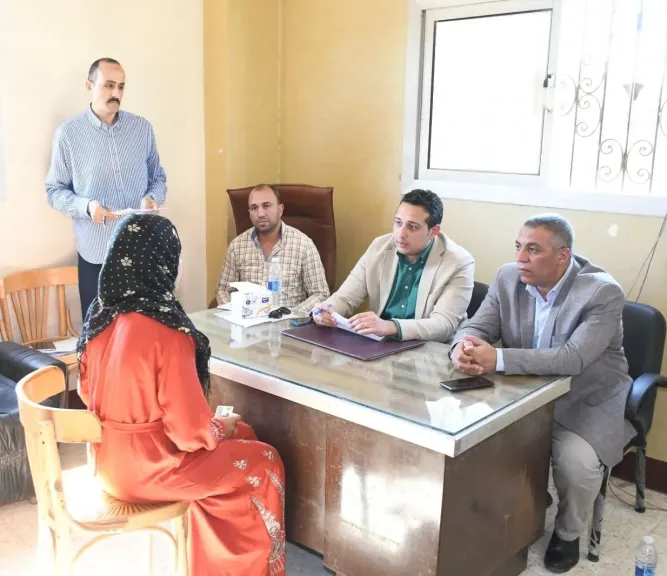 قيادات محافظة الفيوم يبحثون مشاكل المواطنين