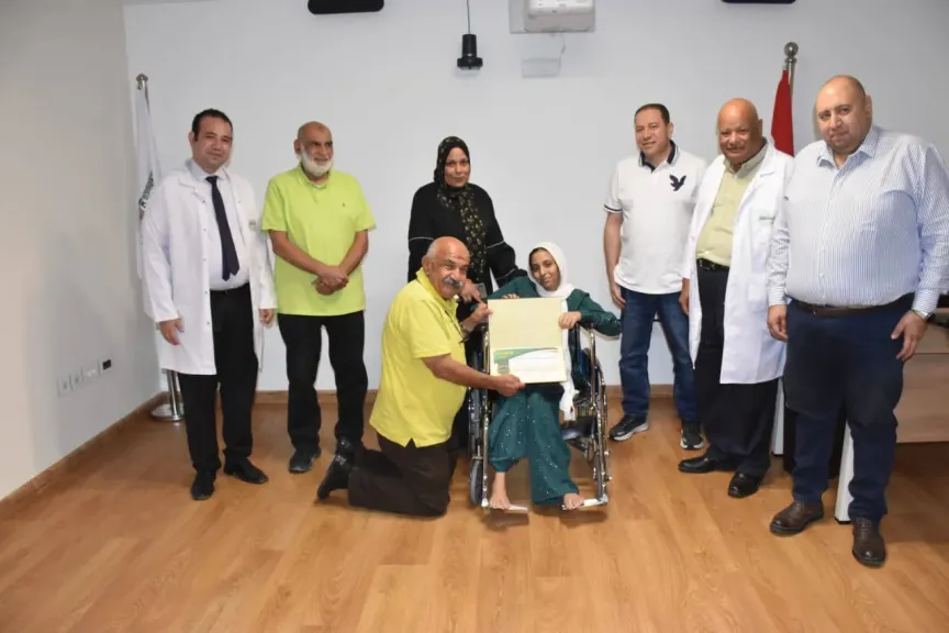 تكريم الطالبة تغريد