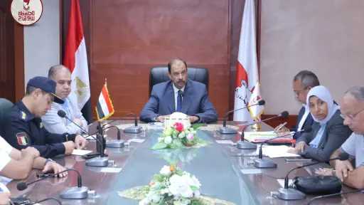 خلال اجتماع موسع ..محافظ سوهاج...