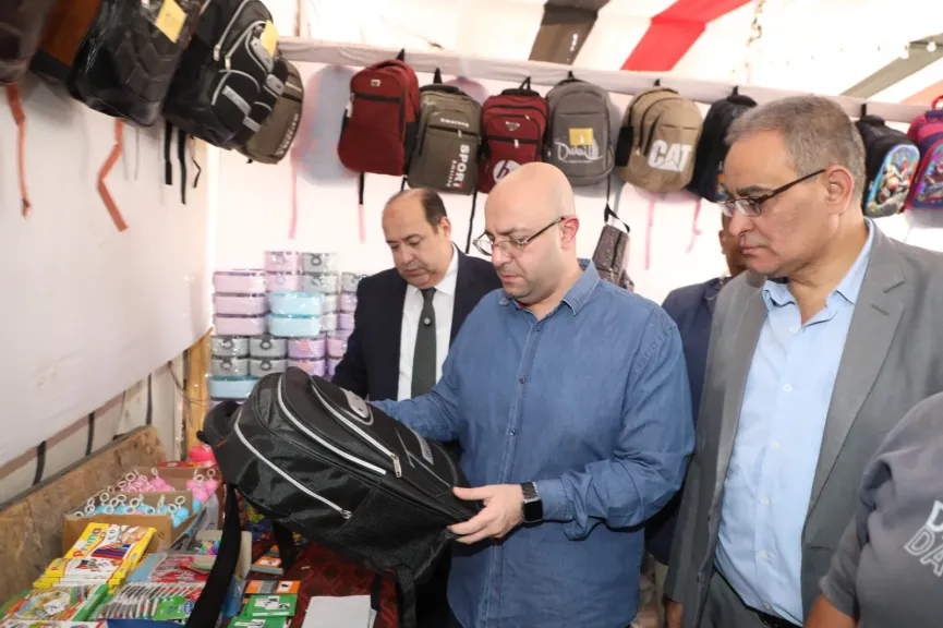 محافظ بني سويف يفتتح معرض"أهلاً مدارس"