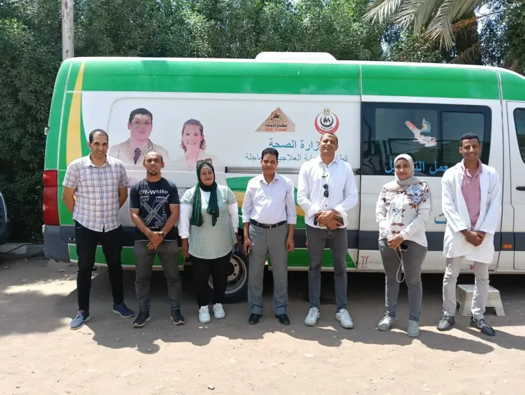 وكيل صحة الأقصر يتفقد أعمال القافلة الطبية بمركز شباب الصعايدة