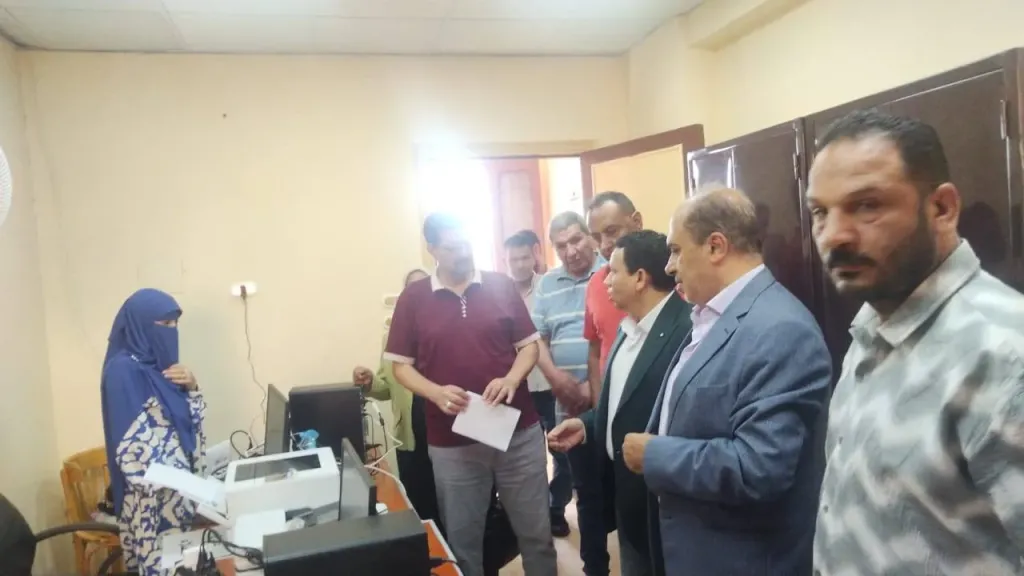 افتتاح عيادة التأمين الصحي