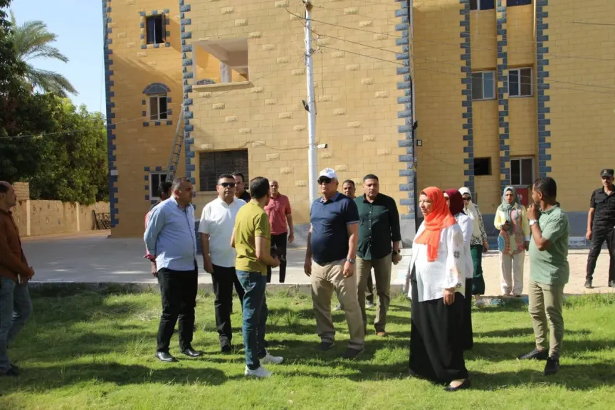 محافظ الوادي الجديد يتابع جاهزية مقر بيوت الطلبة والطالبات