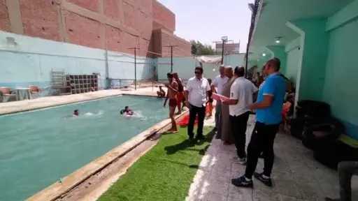 غلق وتشميع حمام سباحة خاص...