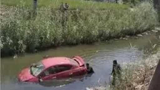 إصابة 6 أشخاص في انقلاب...