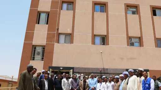 محافظ أسوان يتفقد  وحدة...