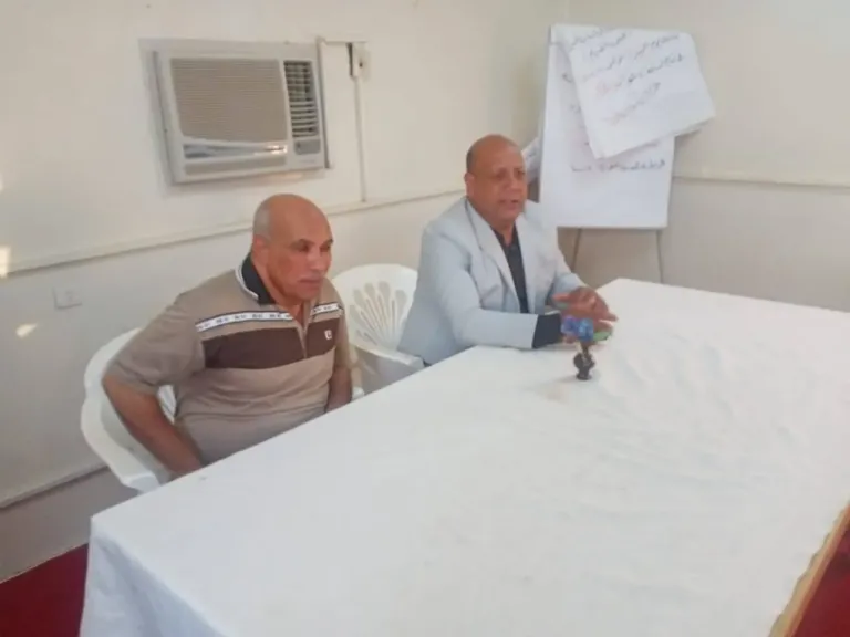 جانب من الندوة