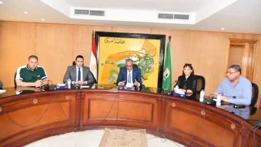 محافظ الفيوم يبحث آليات الاستخدام...