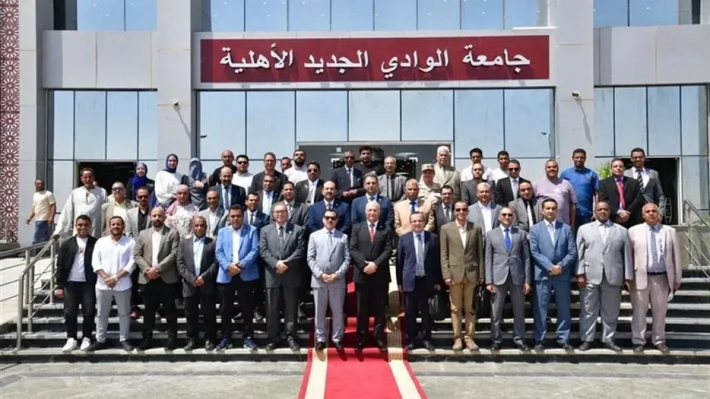 زيارة وفد المجلس الأعلي للجامعات