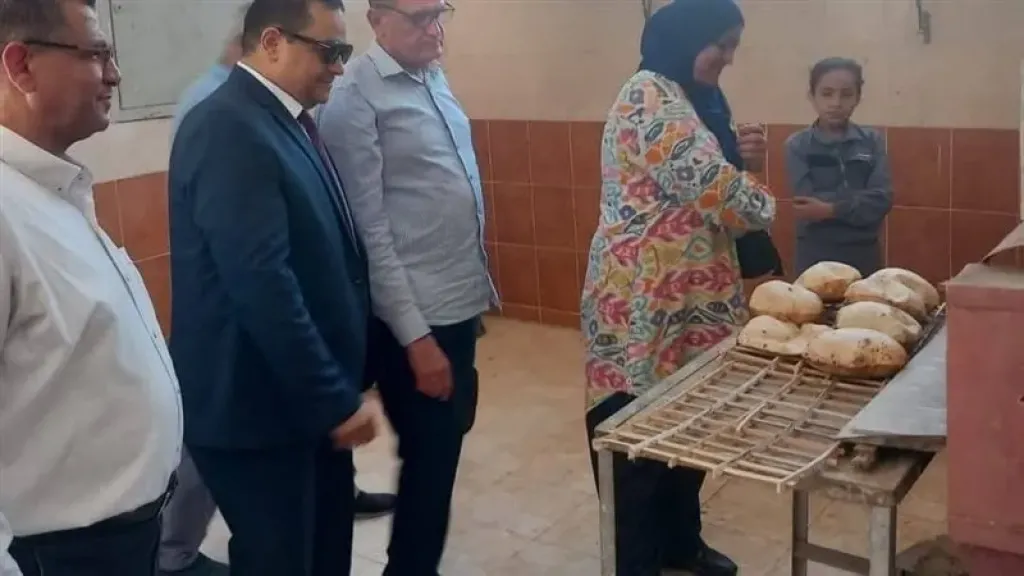 تشغيل مخبز مدرسة الفيوم الزراعية