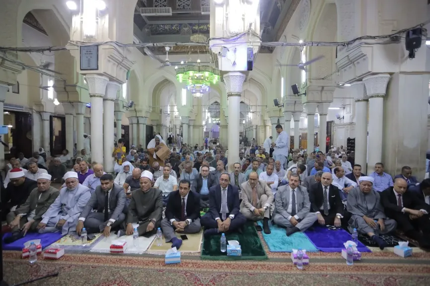 محافظ قنا يشهد الاحتفال بالمولد النبوي الشريف