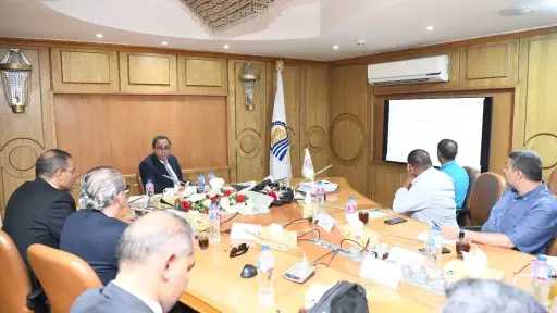 محافظ قنا يبحث دراسة الجدوى...