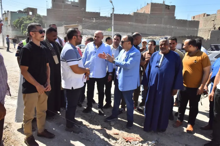 محافظ أسيوط يطلق المرحلة الثانية من تطوير عرب المدابغ