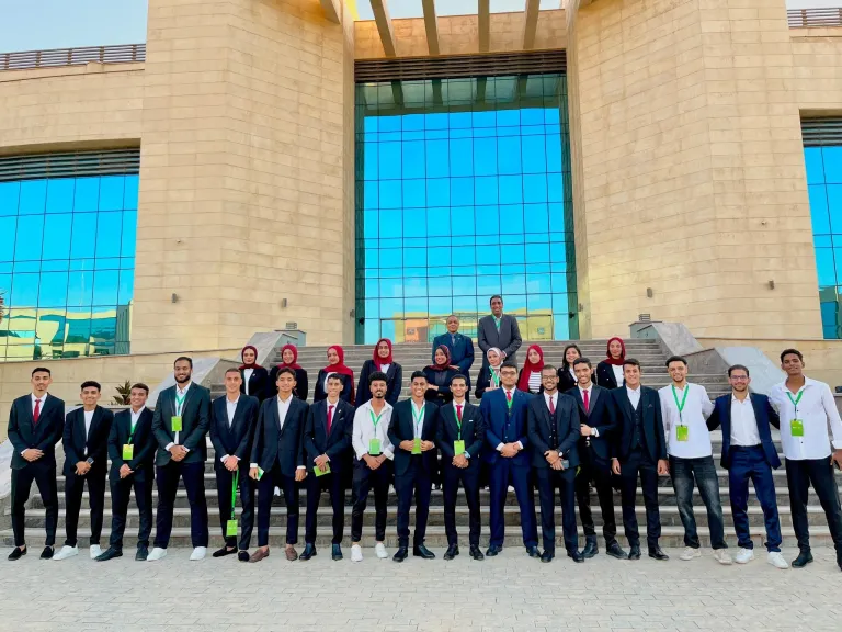 وفد جامعة جنوب الوادي