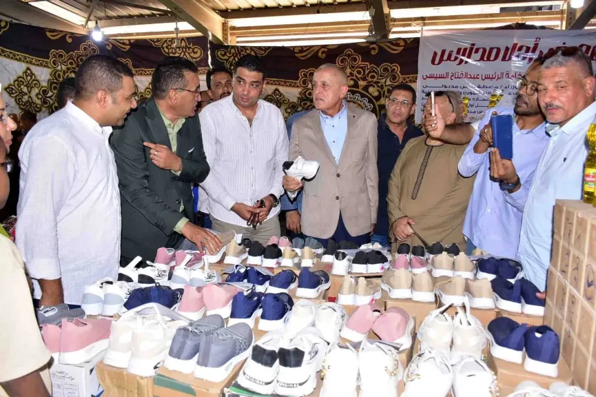 محافظ الأقصر يفتتح أهلا مدارس بمدينة إسنا