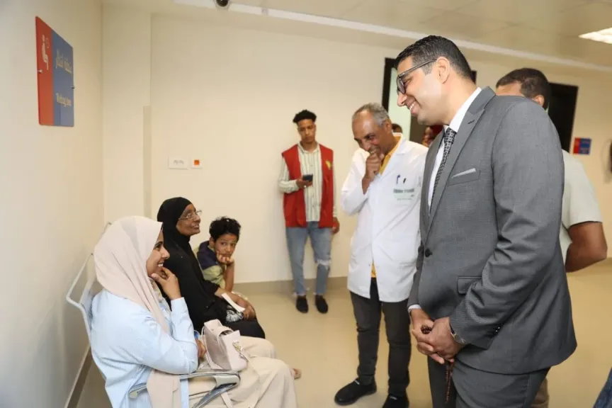 نائب محافظ الأقصر يزور أطفال محاربي السرطان بمستشفى شفاء الأورمان