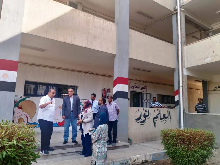 جولة معاون محافظ أسوان