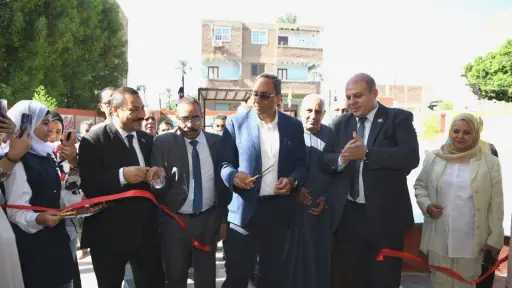 بالصور.. محافظ قنا يدشن العام...