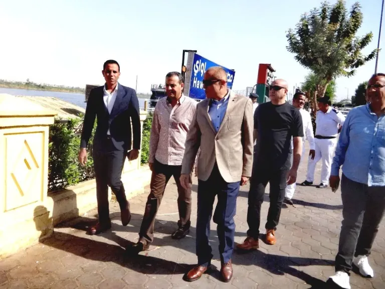 جولة موسعة لمحافظ الأقصر