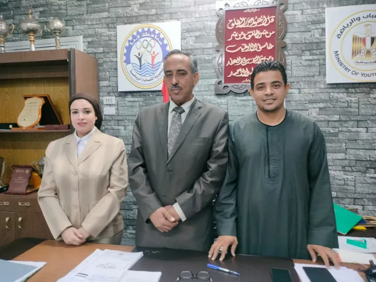 وكيل وزارة الشباب والرياضة بقنا يستقبل أعضاء محاكاة مجلس الشيوخ