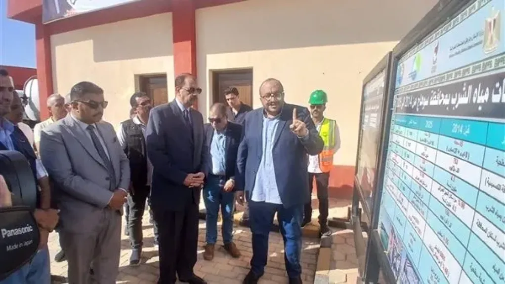 محافظ سوهاج يفتتح محطة رفع صرف صحي السماكين