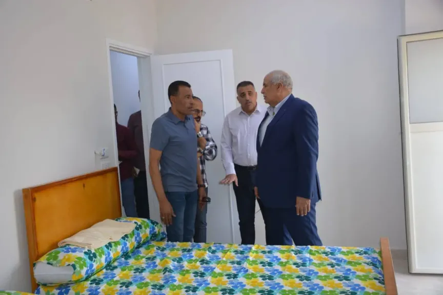 محافظ الوادي الجديد يتابع تجهيز و تأثيث مقار سكن الطالبات